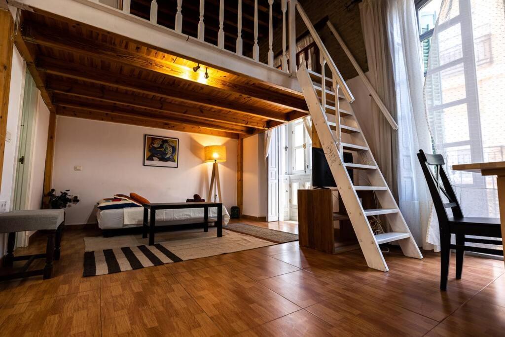 Shiny Alamos Super Family Apartment *